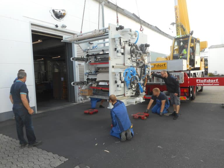 Neue Rollenschneidemaschine